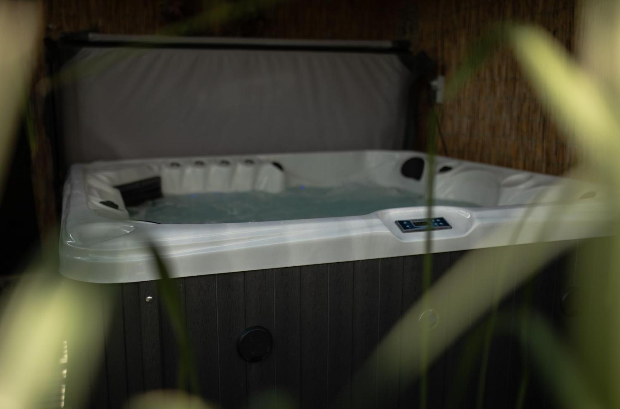 Drents Genieten - Riegheide Met Prive Jacuzzi Villa Erm Luaran gambar