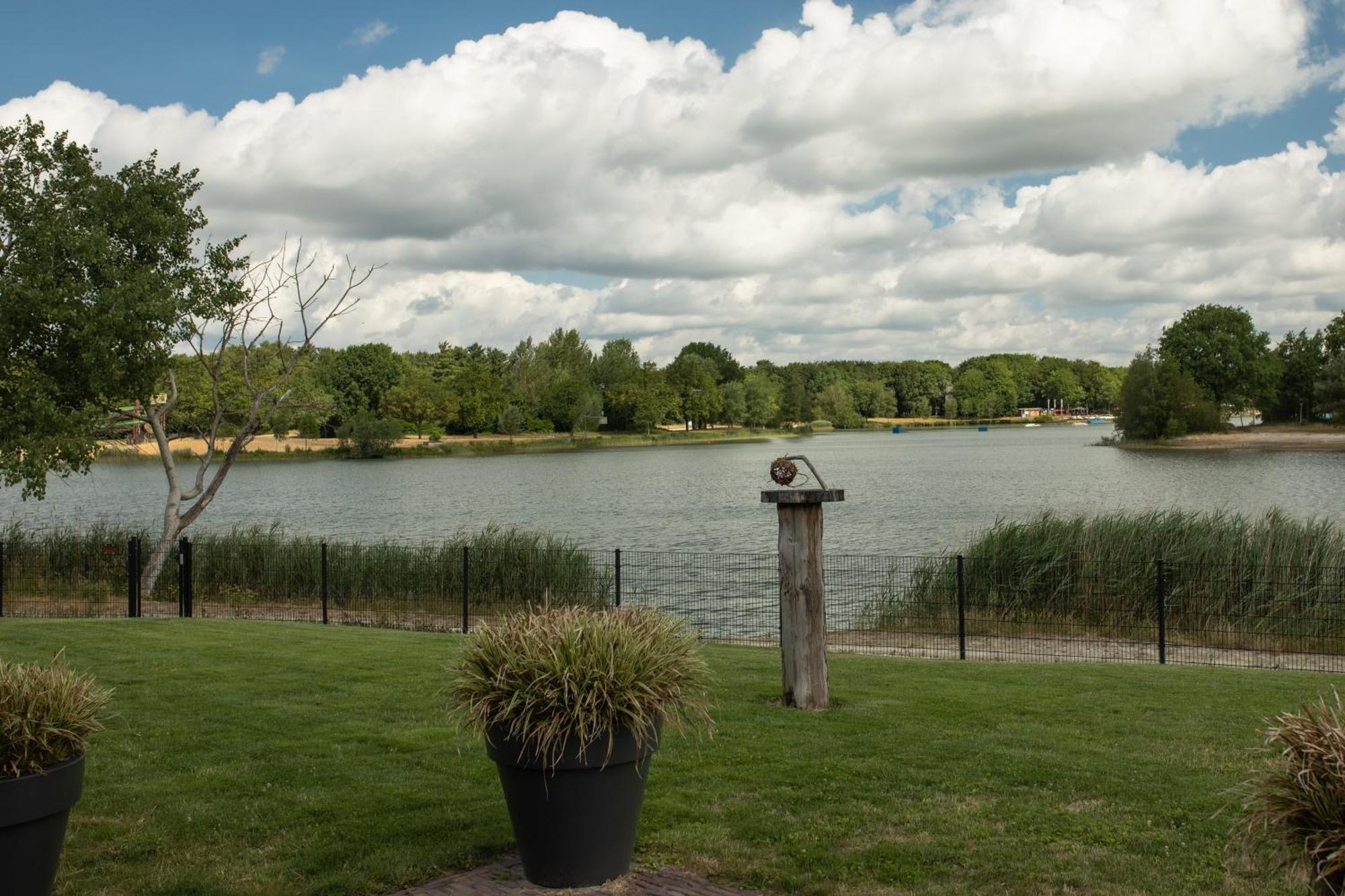 Drents Genieten - Riegheide Met Prive Jacuzzi Villa Erm Luaran gambar